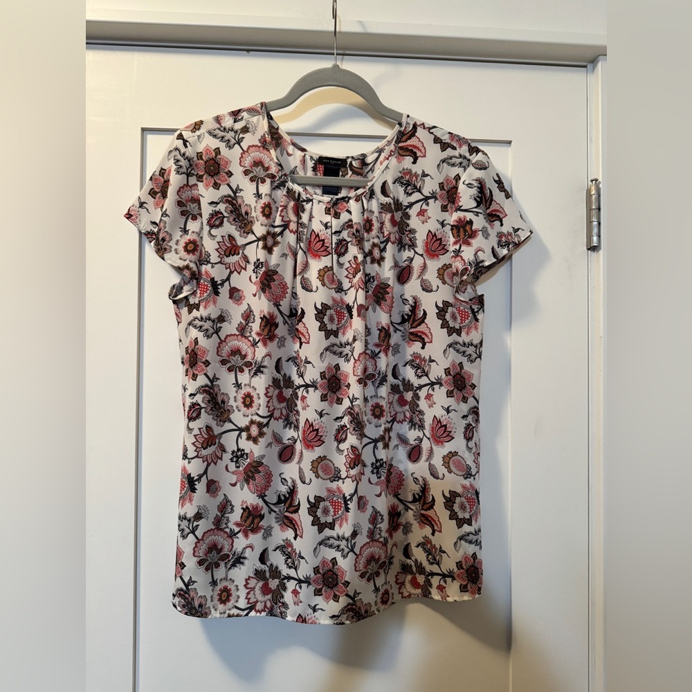 Women’s Ann Taylor Blouse  Size L